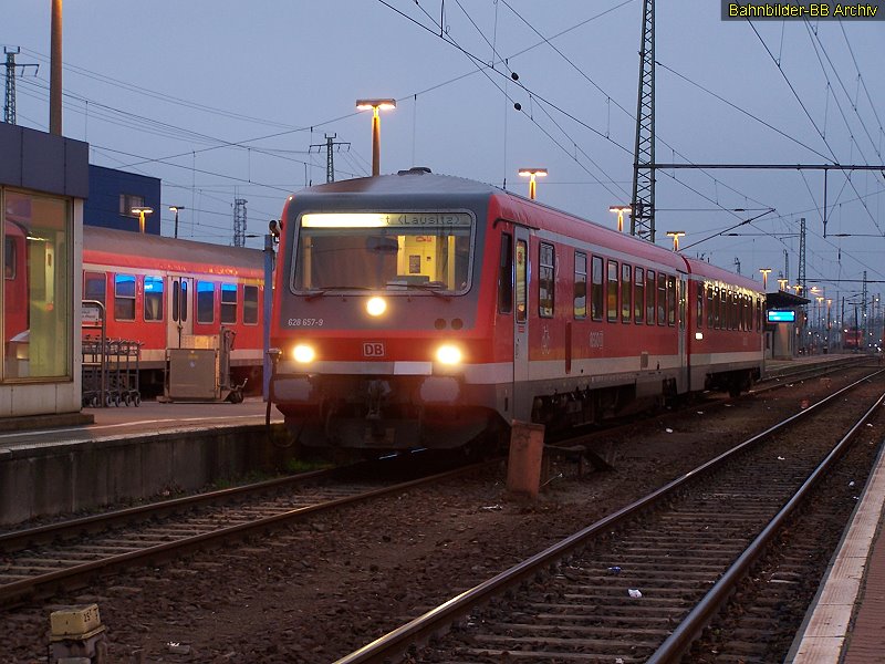 628 657 steht am 19. Dezember 2007 in Cottbus zur Abfahrt nach Forst/Lausitz bereit. Es hat das letzte Jahr fr DB Regio auf der KBS 209.46 begonnen. Im Dezember 2008 hat die Ostdeutsche Eisenbahn den Verkehr auf dieser Linie bernommen.